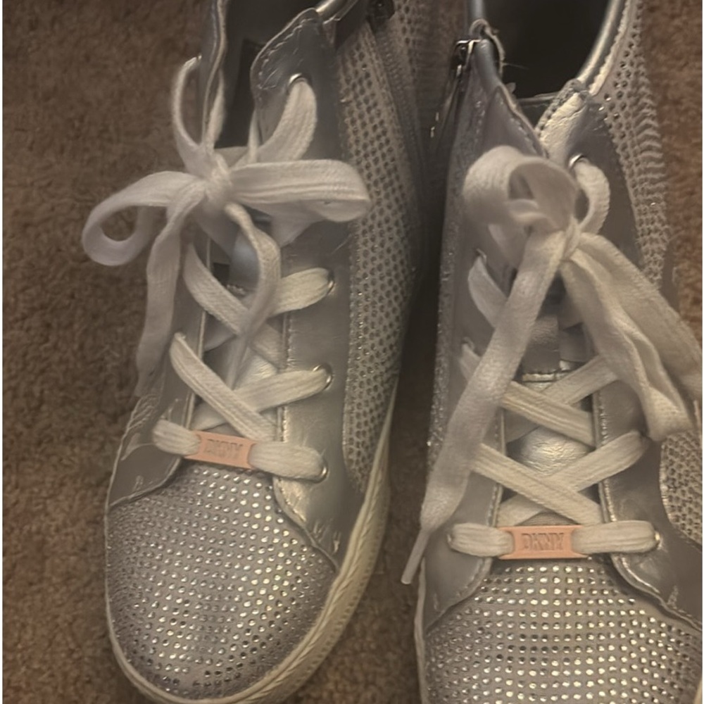 New DKNY sneakers size 3, Sliver